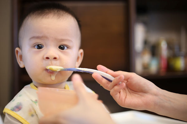Messy Mealtimes - 10 Tips For Stress-Free Weaning