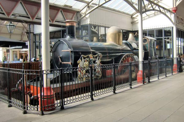 Replica Steam Train, Windsor royal Shopping, Windsor UK